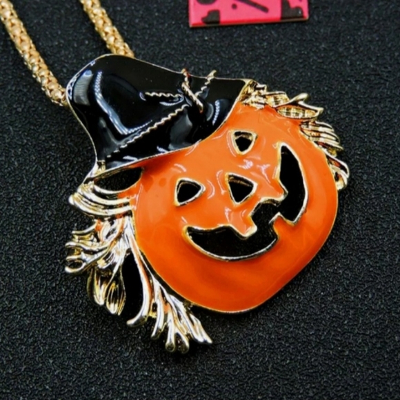 Orange Scarecrow Witch Jack-o-lantern Adjustable Necklace Brooch - Picture 10 of 10